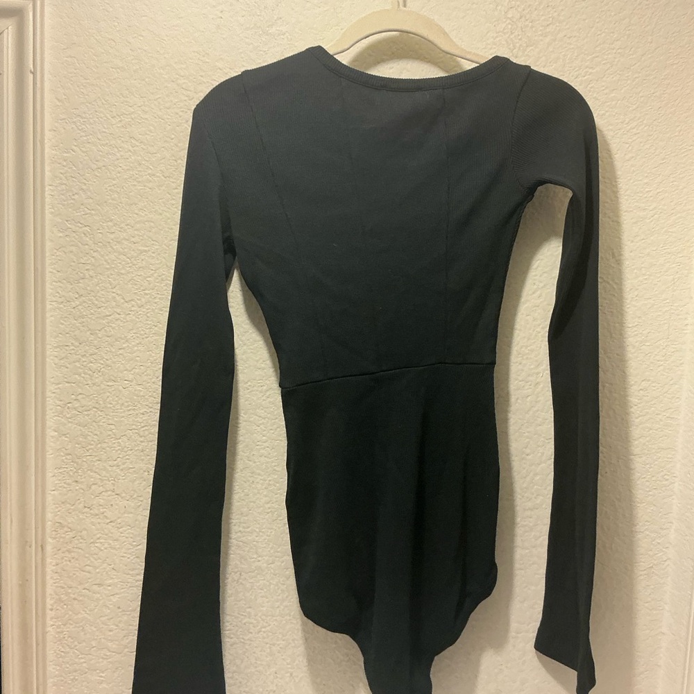 A.W.A.K.E. Mode Black Ribbed Button-Front Long Sleeve Bodysuit size S - Picture 5 of 6